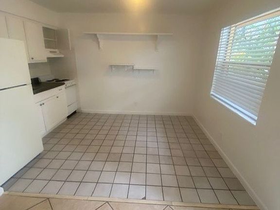 5th image of 1510 S Federal Hwy #8