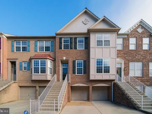 6142 Manchester Park Cir, Alexandria, VA 22310