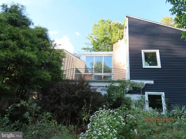 1710 Twining Rd, Willow Grove, PA 19090