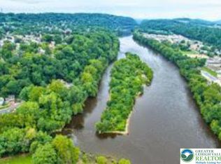 N Delaware Dr, Easton, PA 18042