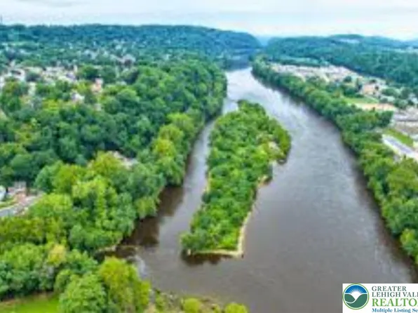 N Delaware Dr, Easton, PA 18042