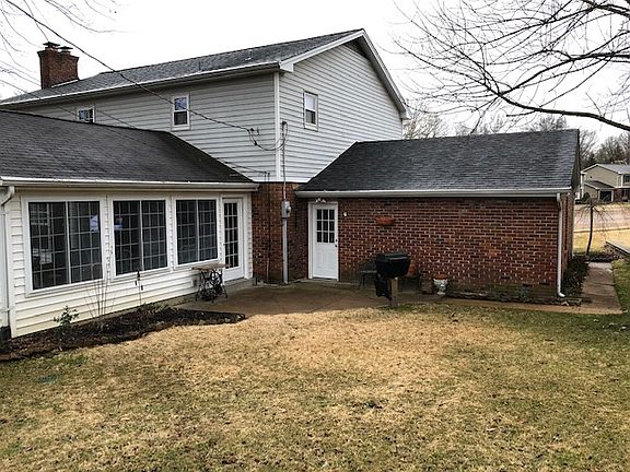 3rd image of 12101 Lowill Ln