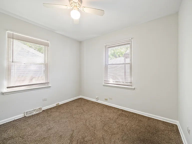 16802 Bulger Ave — Photo 9
