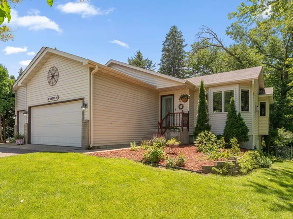 404 Minnesota Ave, Roseville, MN 55113