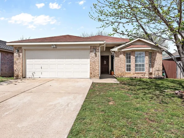 2332 Corral Dr, Fort Worth, TX 76133