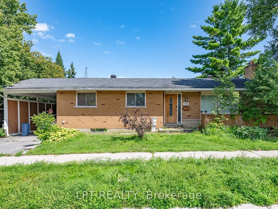 999 Cavan St #999