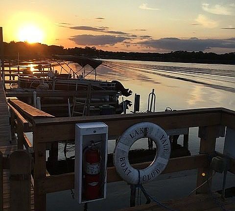 Community pier