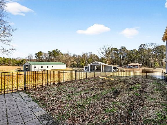 4th image of 3083 Old Jonesboro Rd