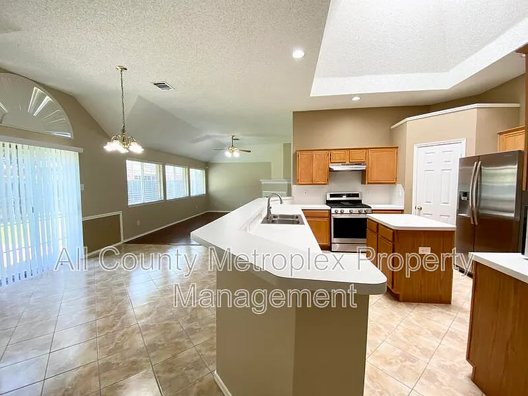 813 Snapdragon Ln — Photo 6