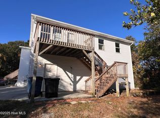 203 W Landing Dr, Emerald Isle, NC 28594