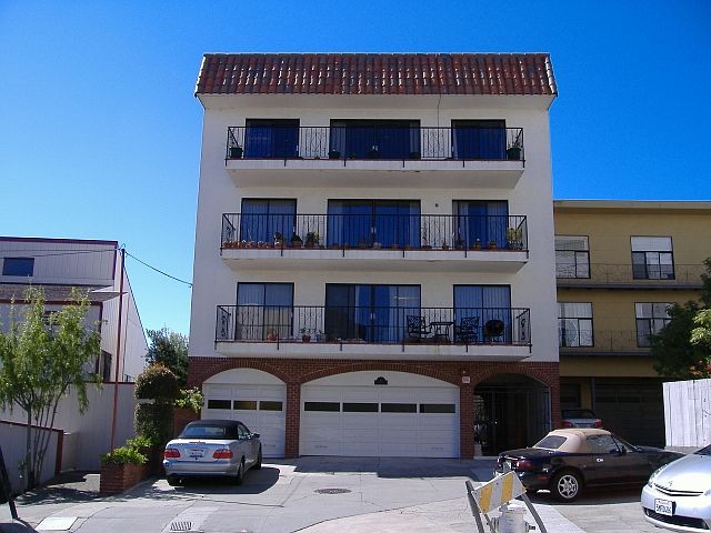 1st image of 17 Wood St APT 202
