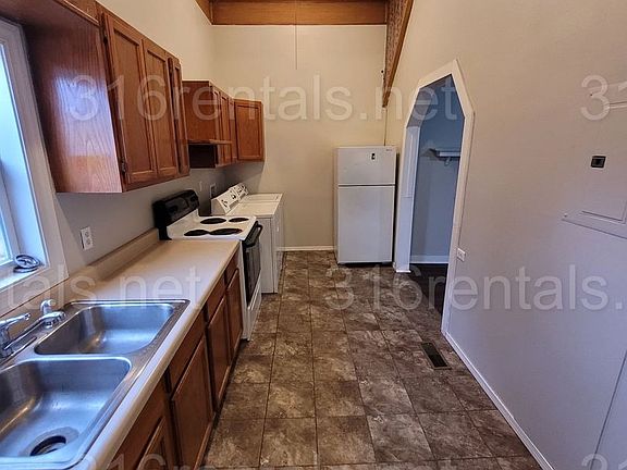 4th image of 1435-1439 S Pattie St #1437