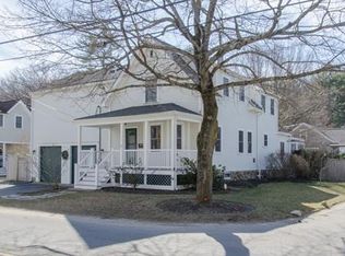 82 Pleasant St, Manchester, MA 01944