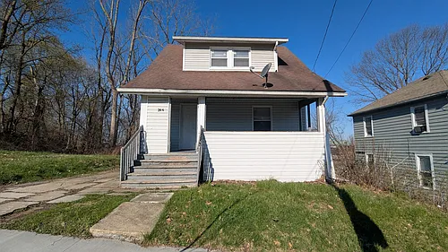 344 Lease St Photo 1
