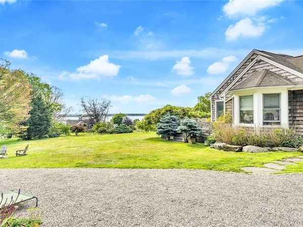 840 E Shore Rd, Jamestown, RI 02835