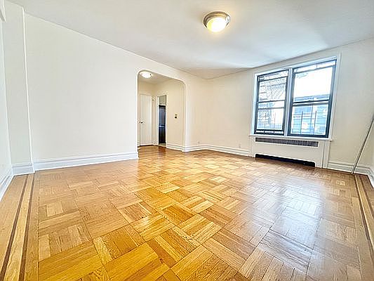 1st image of 185 Claremont Ave APT 5A