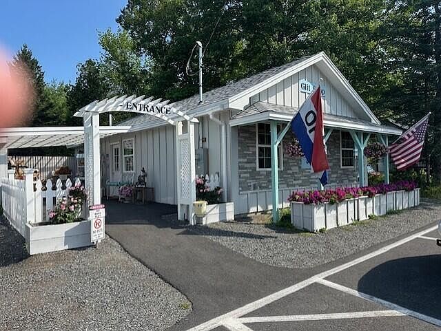 2nd image of 592 U.S. 1
