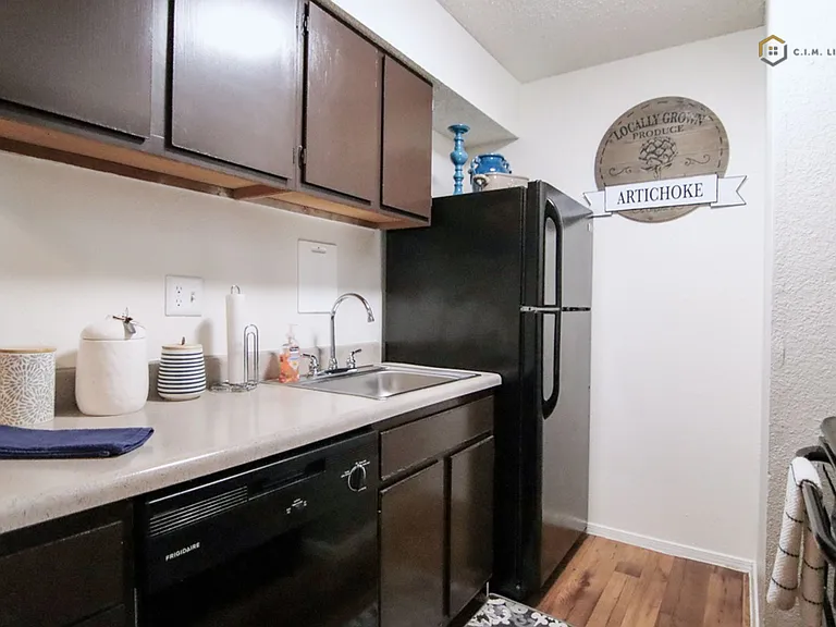 Union Point Apartments — Photo 38