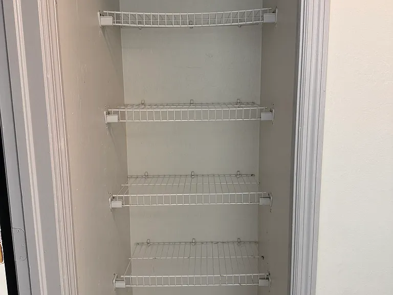 2439 Richard Ave S — Photo 10