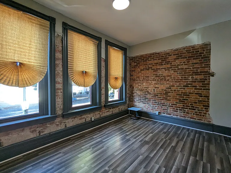 404 W Broad St #201 — Photo 5