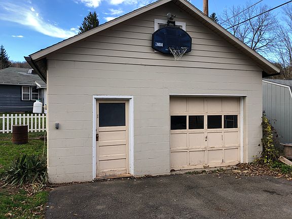 2 story 1 car  garage