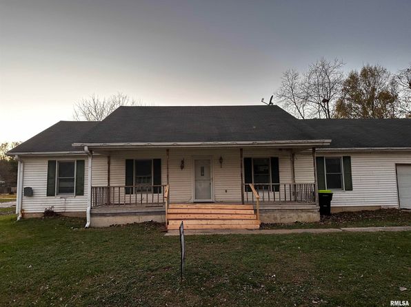4 Walker Ave, Beardstown, IL 62618