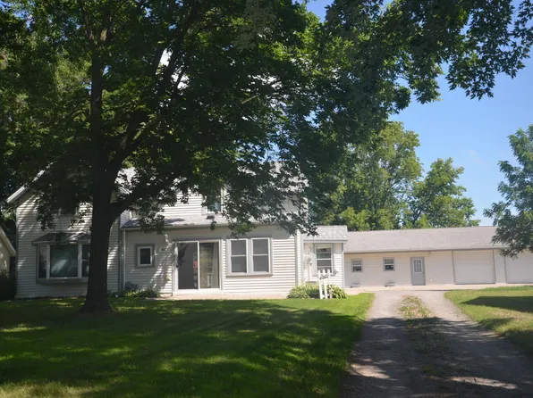 614 W 5th St, Litchfield, MN 55355