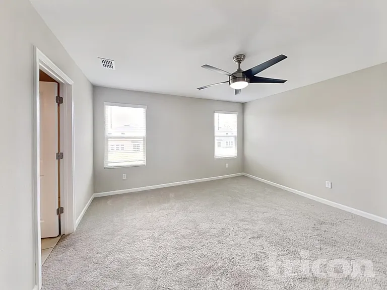 10259 Old Dixie Hwy — Photo 6