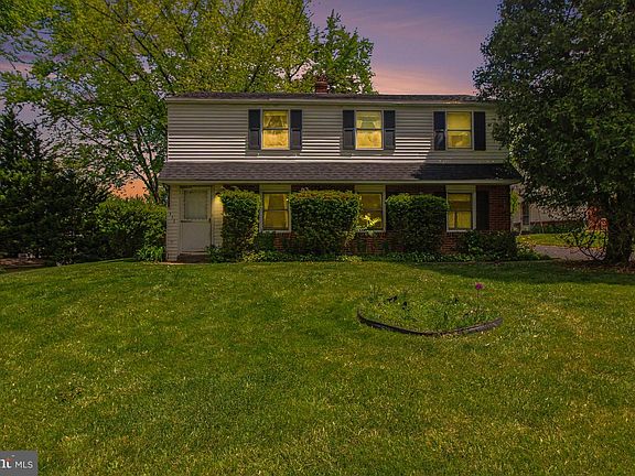 2nd image of 351 Golf View Rd