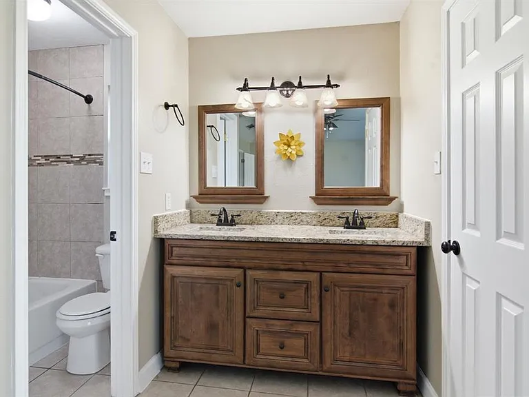 with separate double sinks