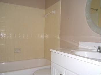 4th image of 4400 1st St N APT 207