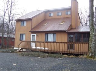 3187 Carobeth Dr, Tobyhanna, PA 18466