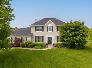 2643 Sandhurst Dr, Lewis Center, OH 43035