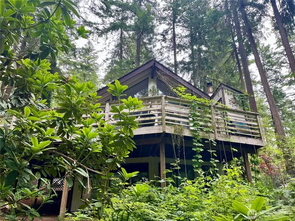 11424 Laurel Place, Anderson Island, WA 98303