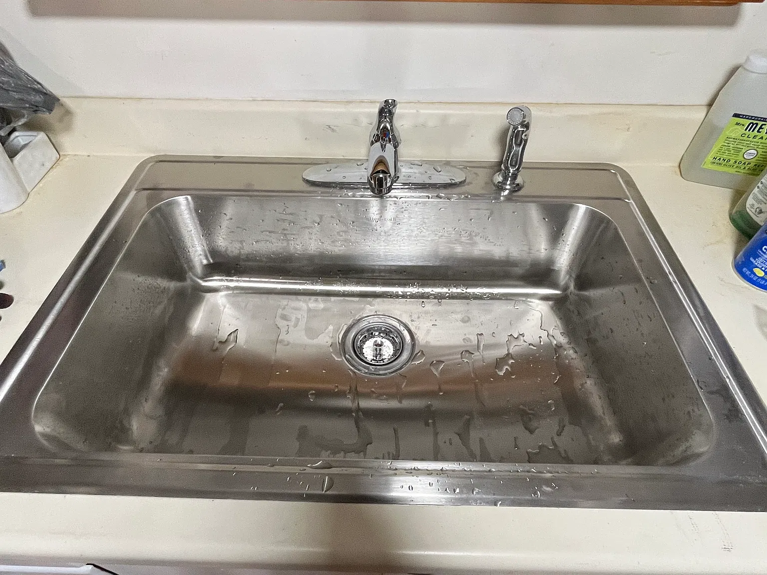 2 bed, 10 sqft, $1,150 — Photo 3