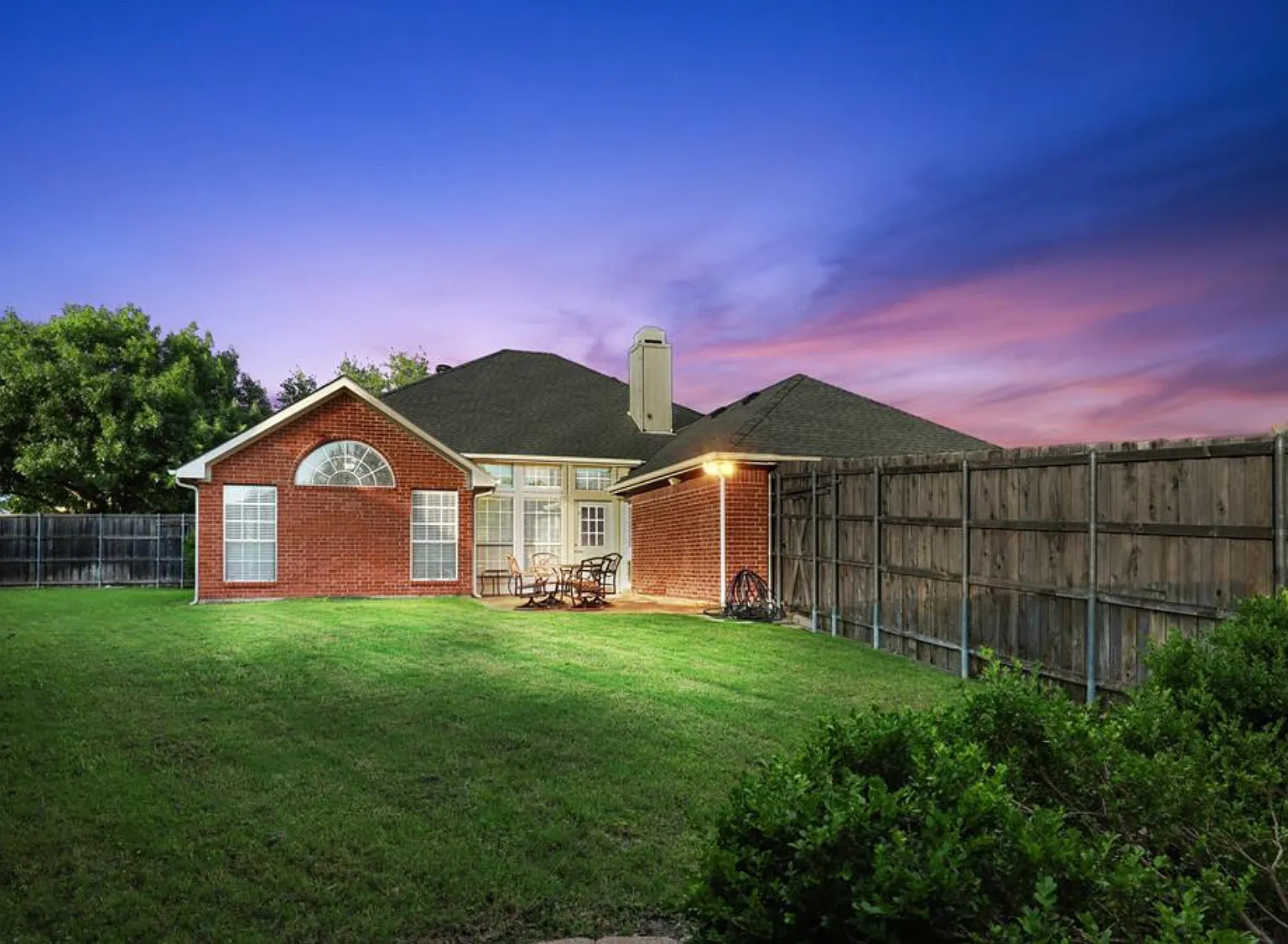 4 bed, 2179 sqft, $3,095 — Photo 2
