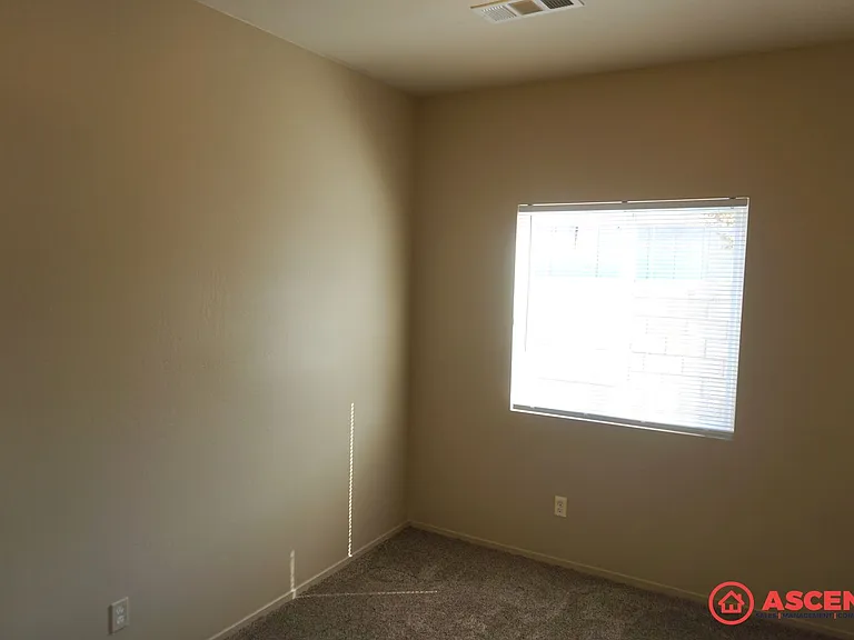 222 Harding Avenue — Photo 7