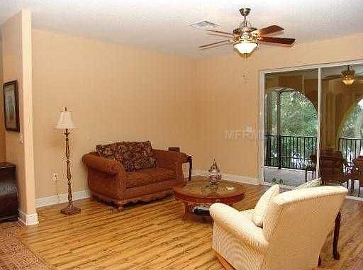 4th image of 130 Hidden Oaks Dr
