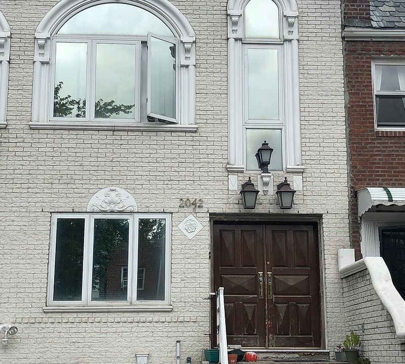 1st image of 20-42 26th St #1