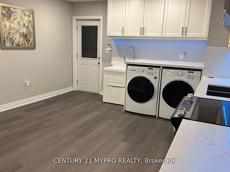 62 Willow St #BASEMENT — Photo 2