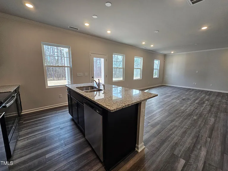 469 Willard Woods Dr — Photo 14