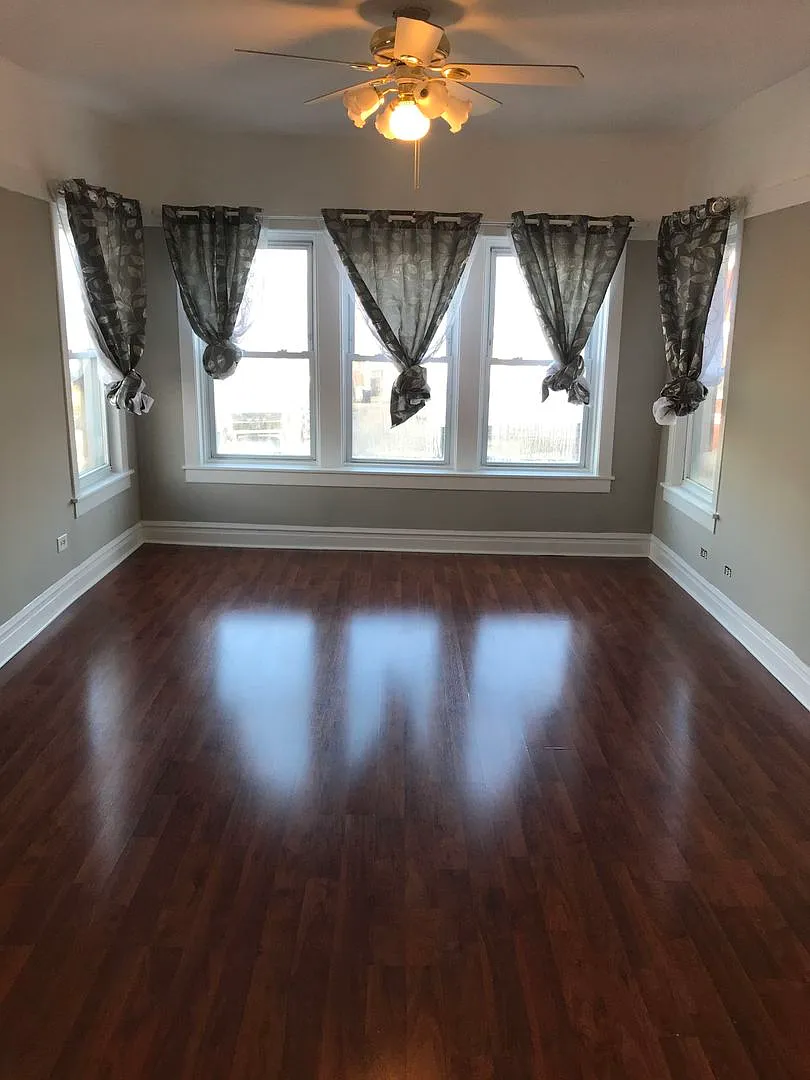 2 bed, 1100 sqft, $1,795 — Photo 2