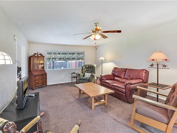 4th image of 1710 Bidwell Pl