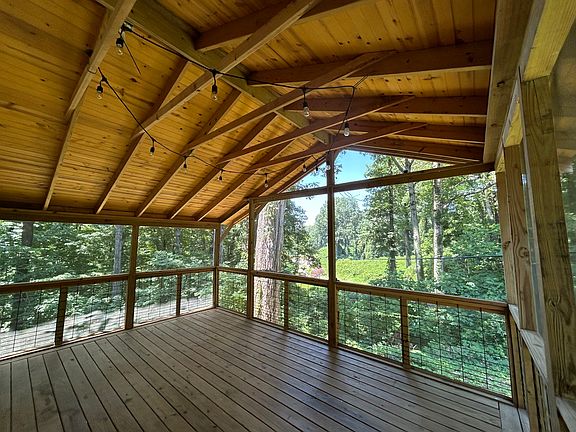 5th image of 2891 Woodland Lake Dr