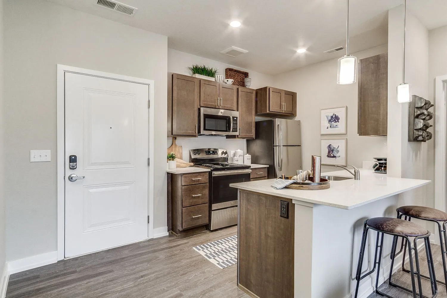 Village Place Apartments — Photo 4