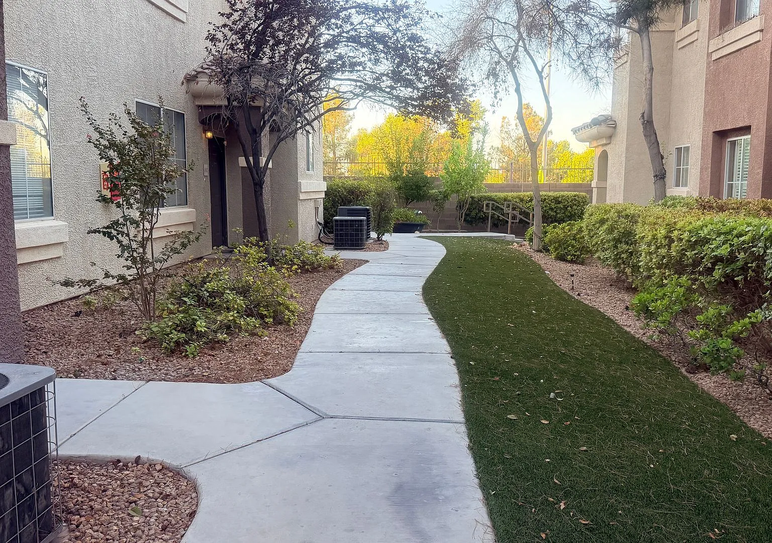 For Rent - W Warm Springs Rd - 2BD 2BA - Gated Condo Pool SW. No Pets — Photo 3