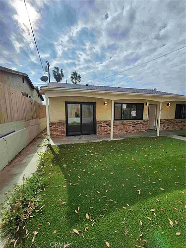 7129 Saranac St Photo 1