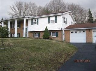 1863 Dixie Ln, Altoona, PA 16602