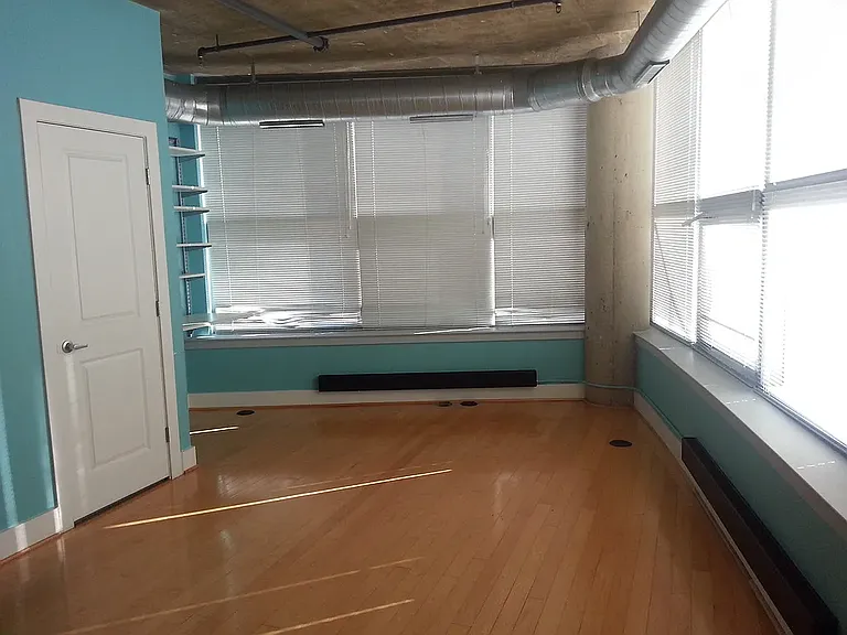 2301 Champlain St NW #T12 — Photo 2