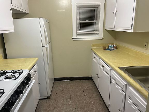 4th image of 212-214 Washington St #214-1